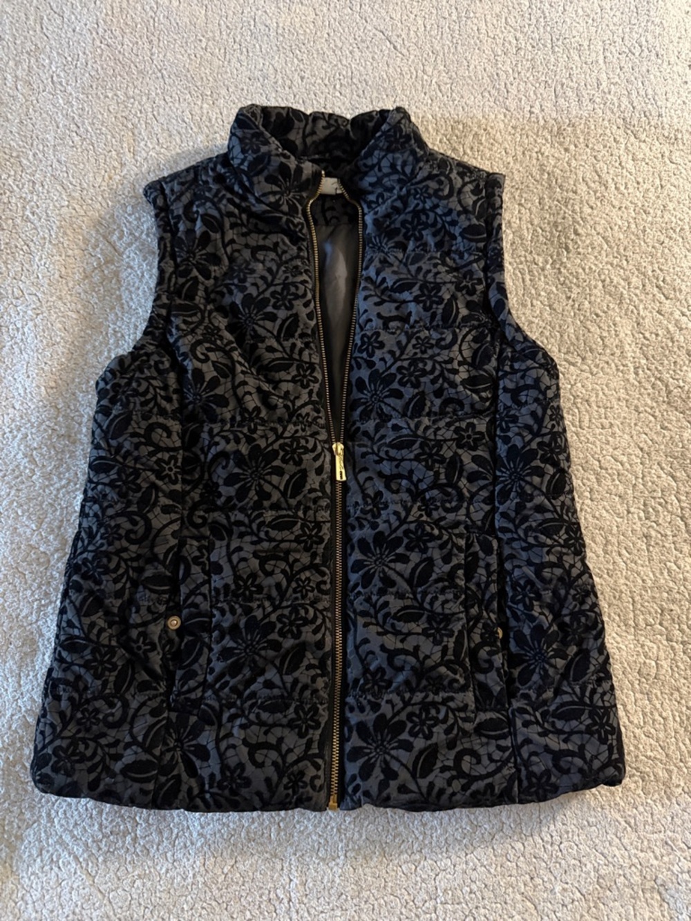 Kenneth Cole Black & Gray Floral Velvet-Texture Quilted Vest Size Small